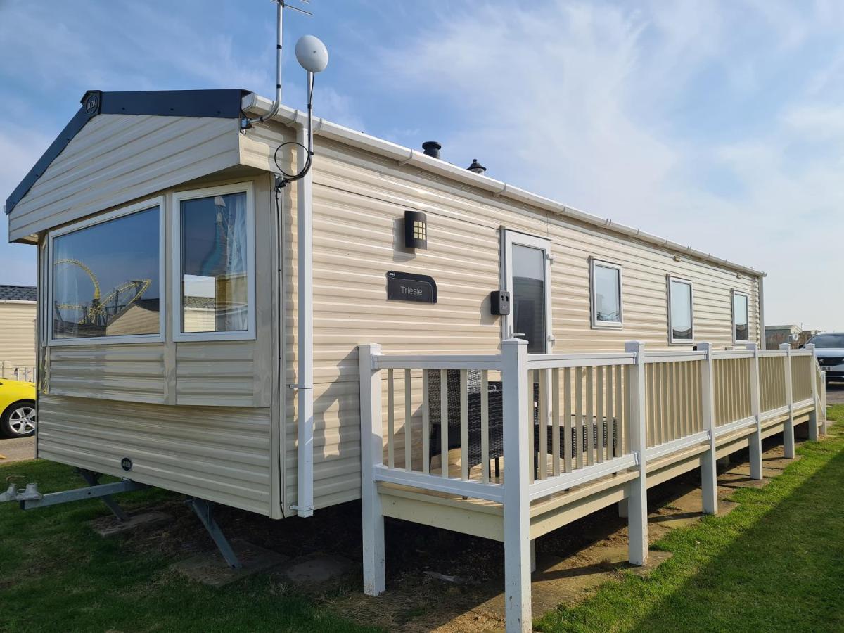 8 Berth Eastgate Fantasy Island Lägenhet Ingoldmells Exteriör bild